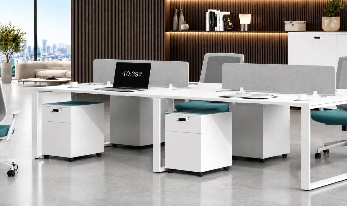 Bureau Open Space avec Écrans de Séparation