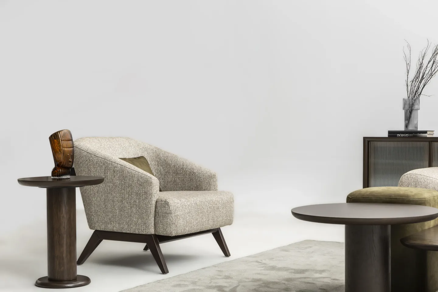 Collection de meubles modernes pour salon, chambre, cuisine et bureau.